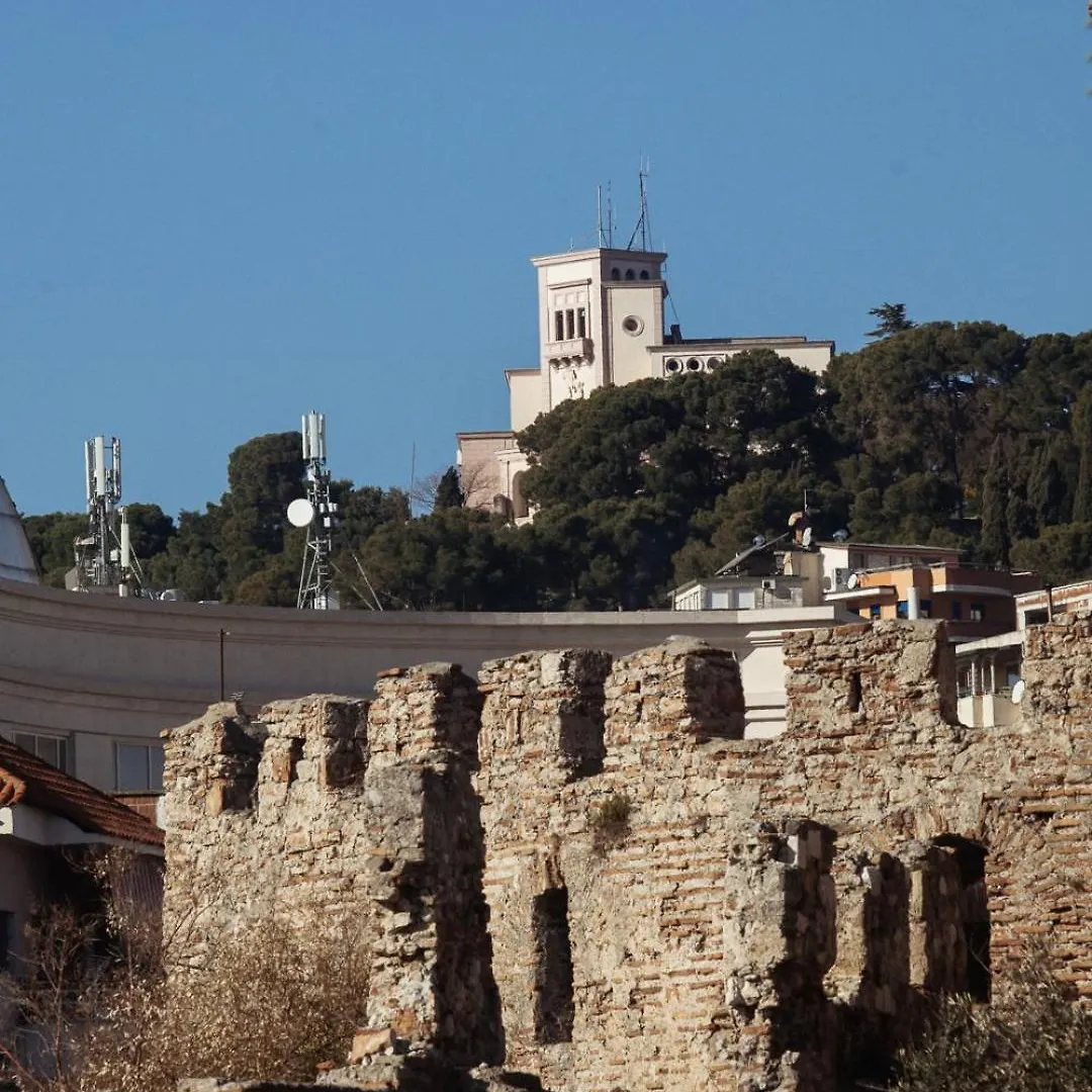 Super Apartment In The Ancient Roman Amphitheater Durres